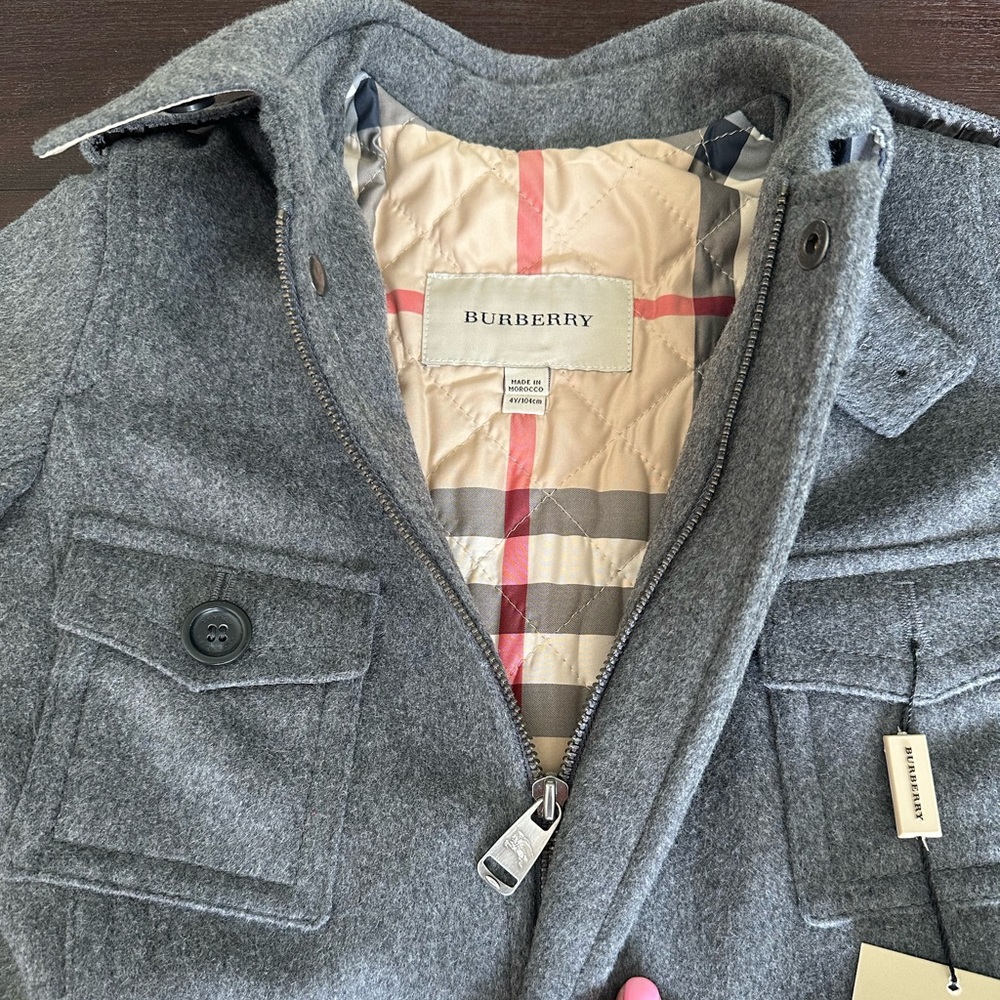 NWT Vintage Boys Gray Wool Burberry Coat with Plaid Lining - Sz 4